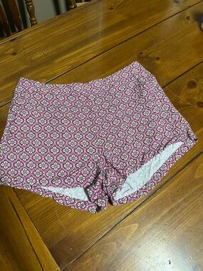 Women's High Rise Playa Patterned Pink Tile-Print Shorts - Size XL EUC